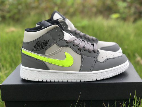 Air Jordan 1 MID Zhongbang_ gray and yellow color_ number 554724-072_ full code shipment 36--46-79458763